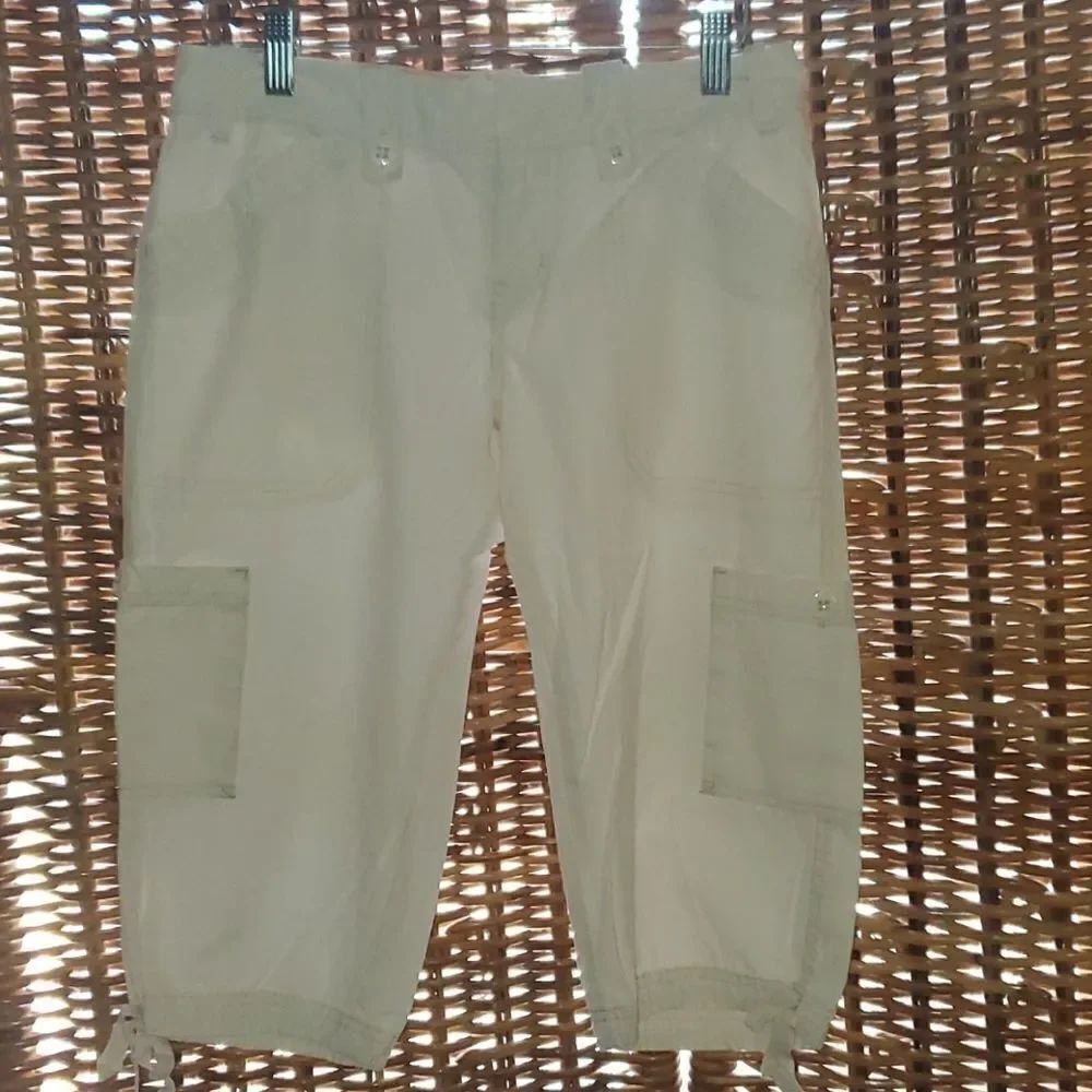 Roxy Cargo Shorts 0 - Picture 5 of 5
